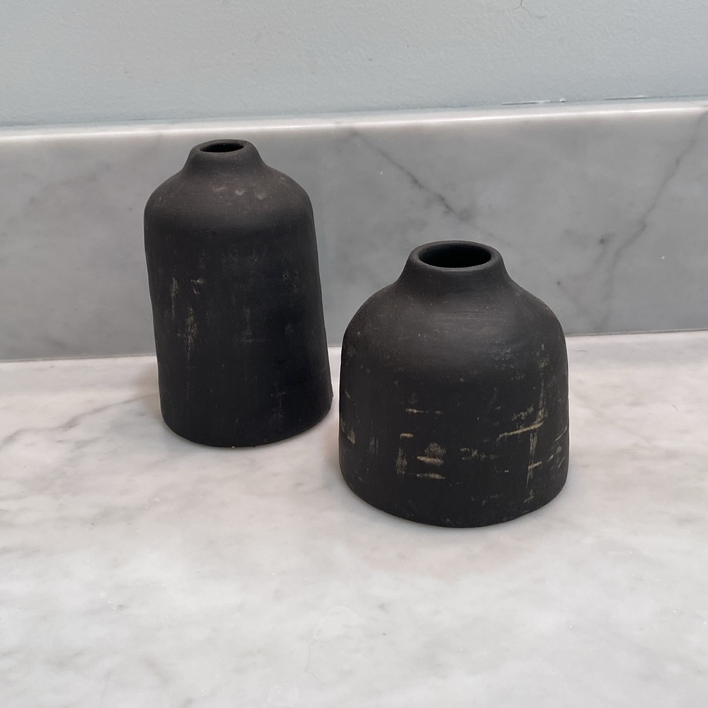 NWT Hearth & Hand with Magnolia Distressed Ceramic Bud Vase 4” - Picture 4 of 6